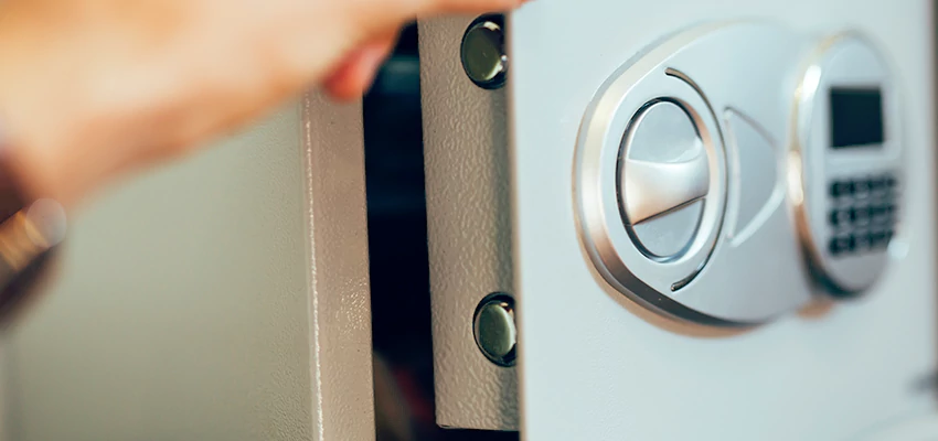 Fingerprint Safe Openers in San Carlos, CA